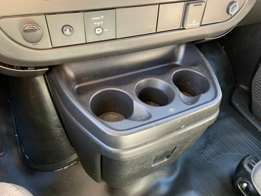 2015 Chevrolet Express Cargo Van RWD 2500 135" - 22971353 - 40