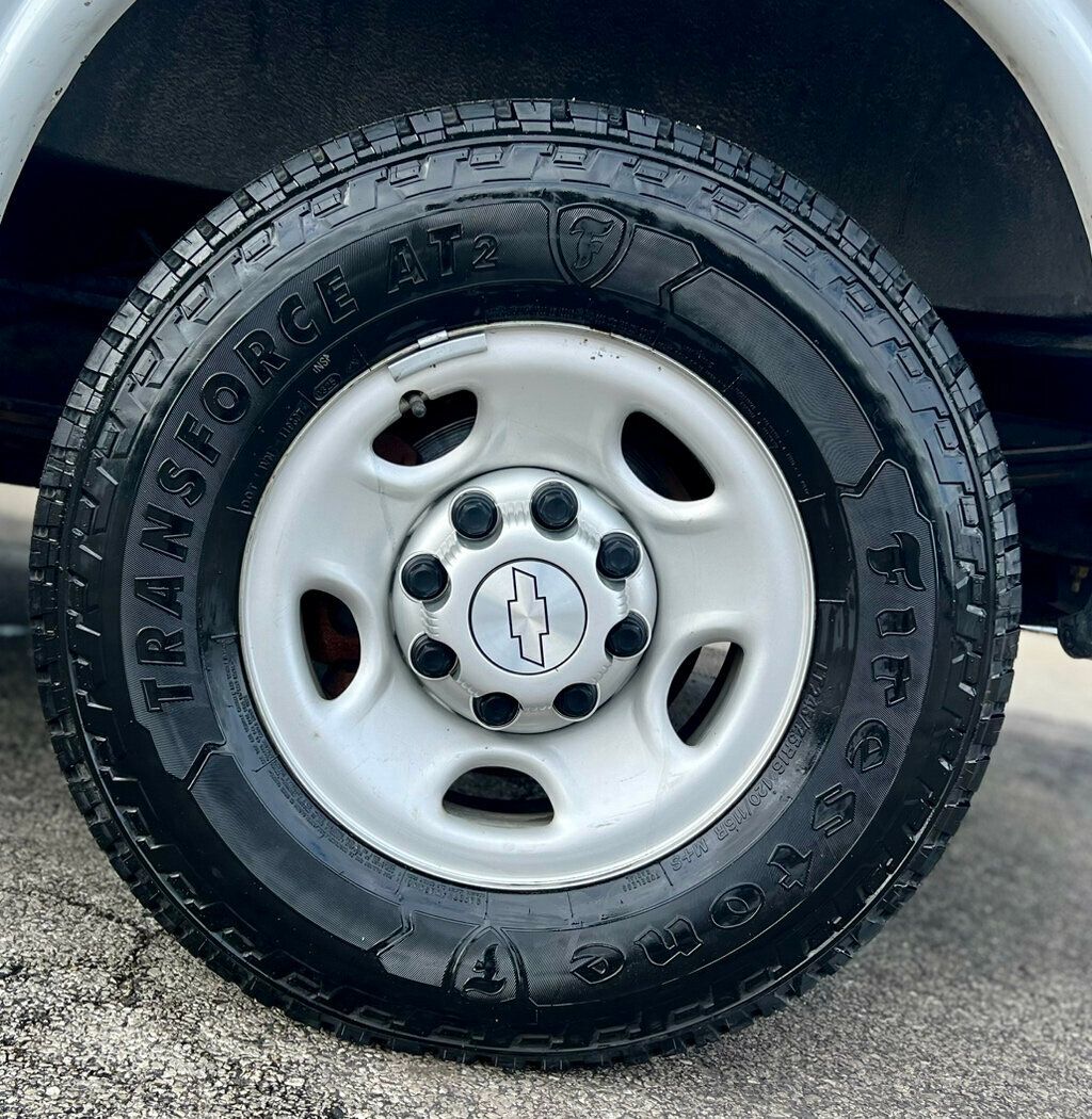 2015 Chevrolet Express Cargo Van RWD 2500 135" - 23007324 - 16