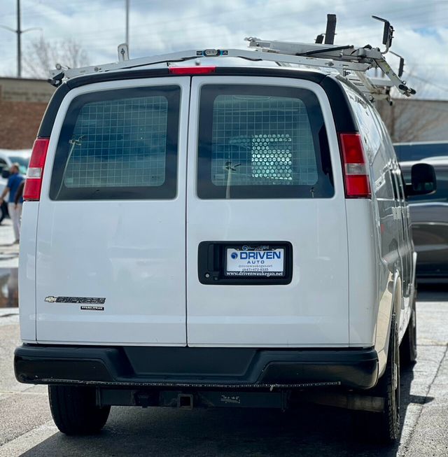 2015 Chevrolet Express Cargo Van RWD 2500 135" - 23007324 - 23