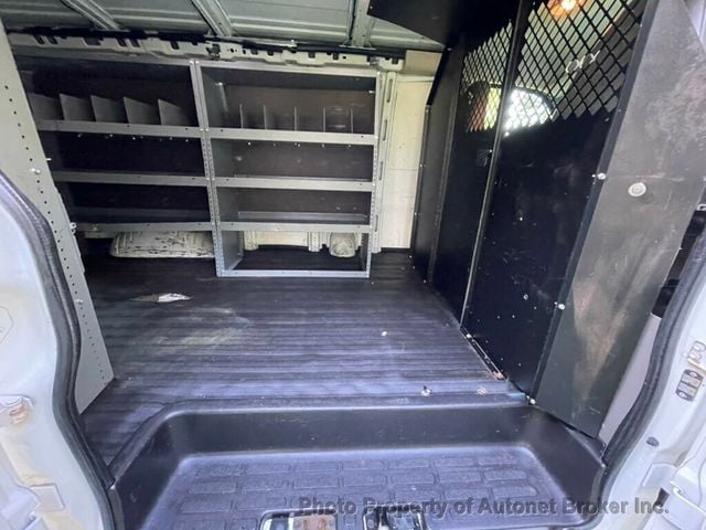 2015 Chevrolet Express Cargo Van RWD 2500 135" - 22603088 - 17