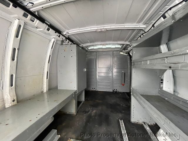 2015 Chevrolet Express Cargo Van RWD 3500 135" - 22283183 - 21