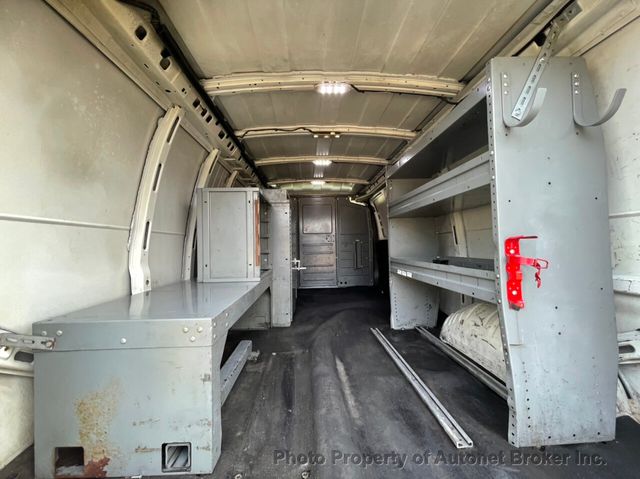 2015 Chevrolet Express Cargo Van RWD 3500 155" - 22318624 - 29