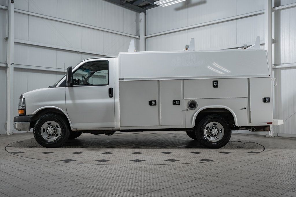 2015 Chevrolet Express Commercial Cutaway 3500 EXPRESS CUTAWAY * 6.0 V8 * KNAPHEIDE KUV * LOCAL TRADE - 22665348 - 3