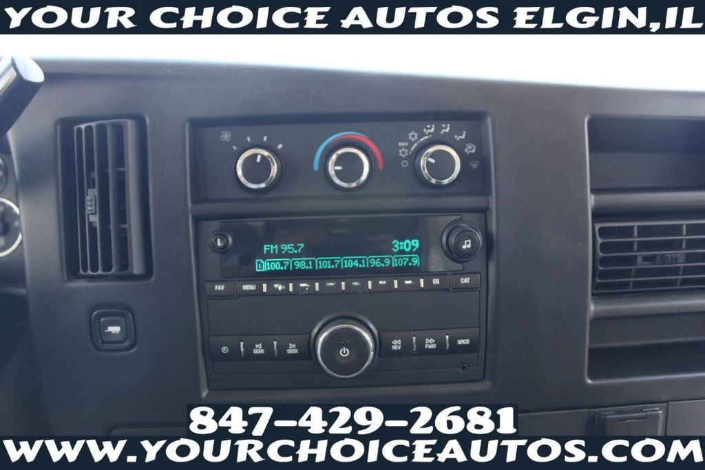 2015 Chevrolet Express Commercial Cutaway 3500 Van 159" - 21457452 - 15