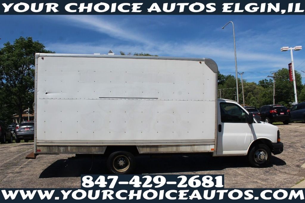 2015 Chevrolet Express Commercial Cutaway 3500 Van 159" - 21457452 - 5