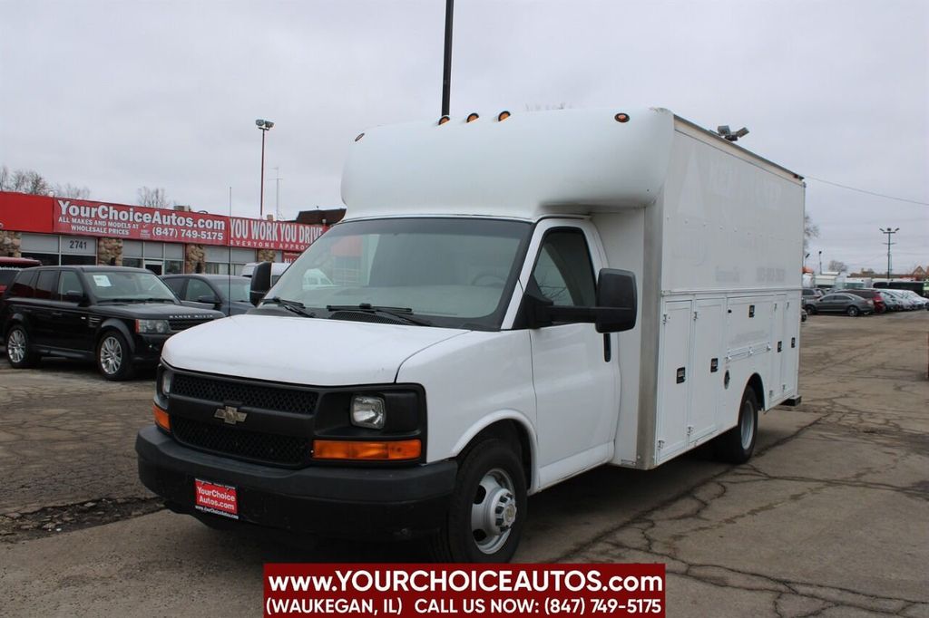 2015 Chevrolet Express Commercial Cutaway 3500 Van 159" - 22308876 - 0