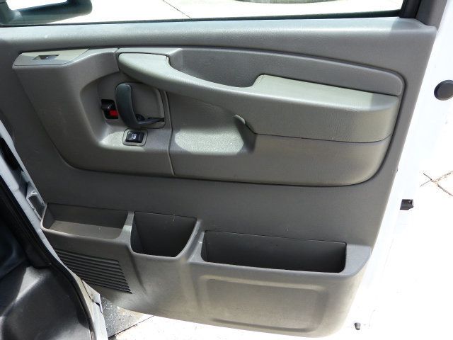 2015 Chevrolet Express Commercial Cutaway 6.0L V8 GAS*3500*139" WB*SRW*"KUV" ENCLOSED SERVICE BODY VAN! - 23040955 - 30