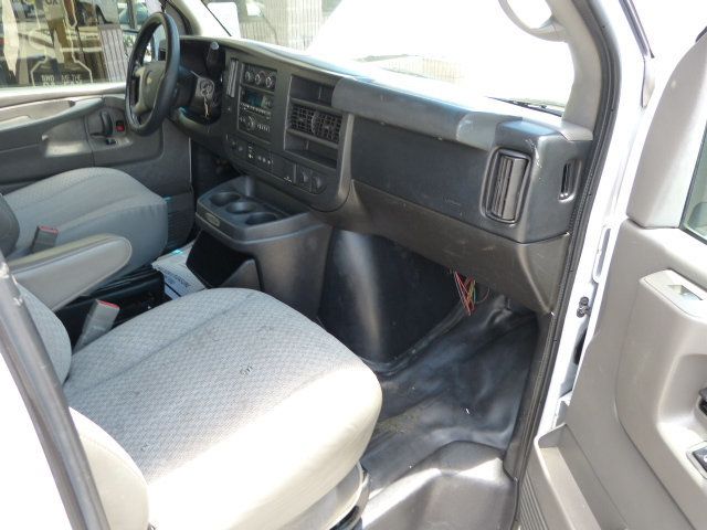 2015 Chevrolet Express Commercial Cutaway 6.0L V8 GAS*3500*139" WB*SRW*"KUV" ENCLOSED SERVICE BODY VAN! - 23040955 - 32