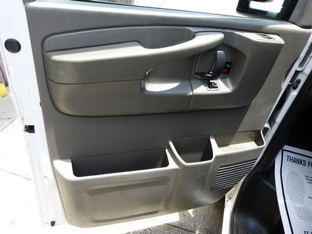 2015 Chevrolet Express Commercial Cutaway 6.0L V8 GAS*3500*139" WB*SRW*"KUV" ENCLOSED SERVICE BODY VAN! - 23040955 - 33