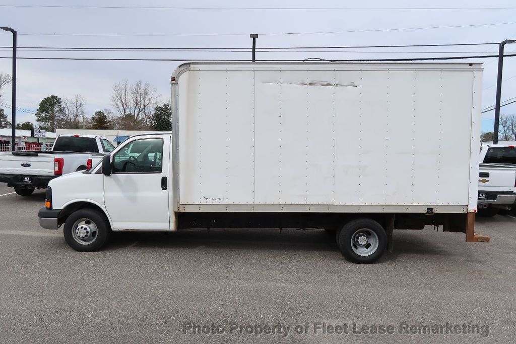 2015 Chevrolet Express Commercial Cutaway G3500 16' Box Truck DRW - 22329625 - 1