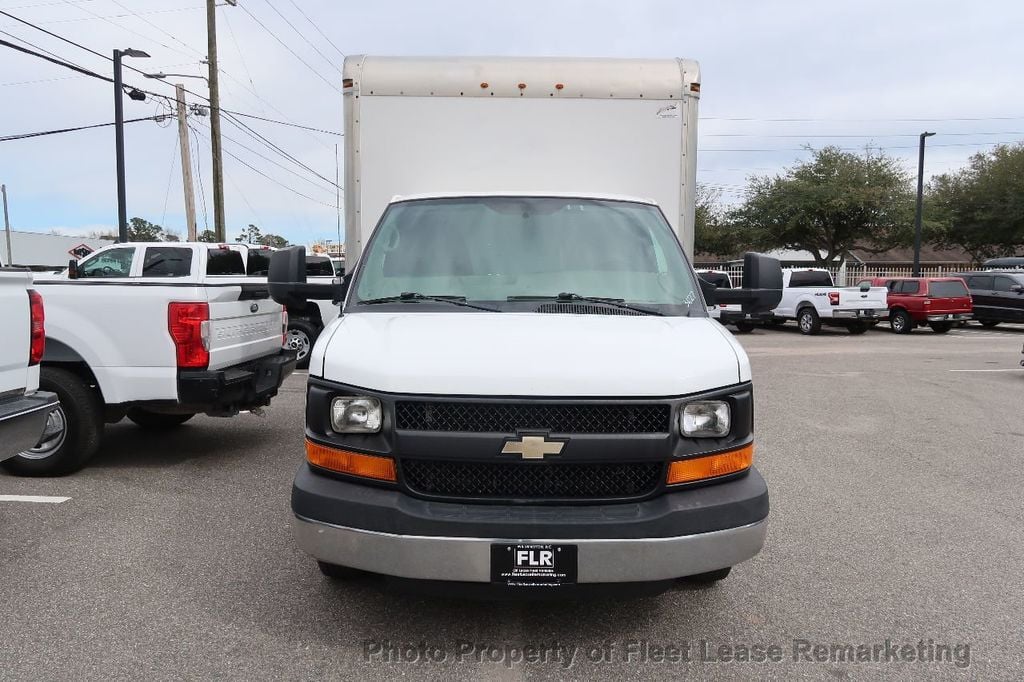 2015 Chevrolet Express Commercial Cutaway G3500 16' Box Truck DRW - 22329625 - 7