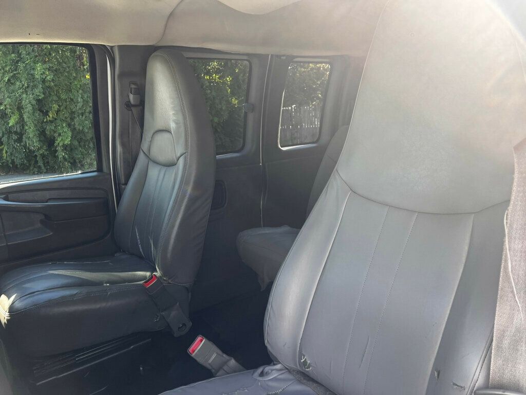 2015 Chevrolet Express Passenger ONE OF SEVERAL IN STOCK TO CHOOSE FROM GREAT BUY - 22578677 - 30