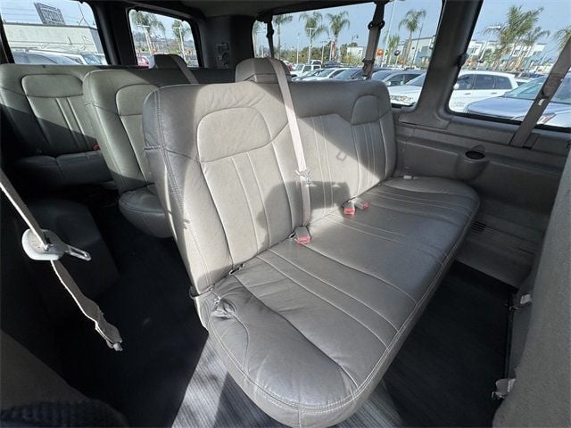 2015 Chevrolet Express Passenger RWD 3500 155" LS w/1LS - 22703438 - 16