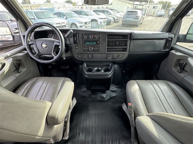 2015 Chevrolet Express Passenger RWD 3500 155" LS w/1LS - 22703438 - 19