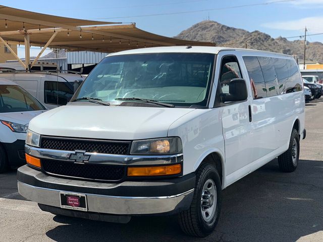 2015 Chevrolet Express Passenger RWD 3500 155" LT w/1LT 6.0L V8 12-Passenger - 23052763 - 12