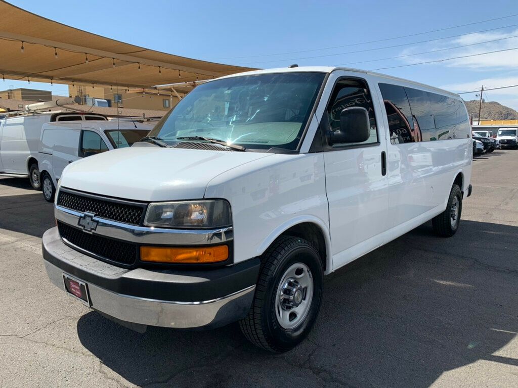 2015 Chevrolet Express Passenger RWD 3500 155" LT w/1LT 6.0L V8 12-Passenger - 23052763 - 13