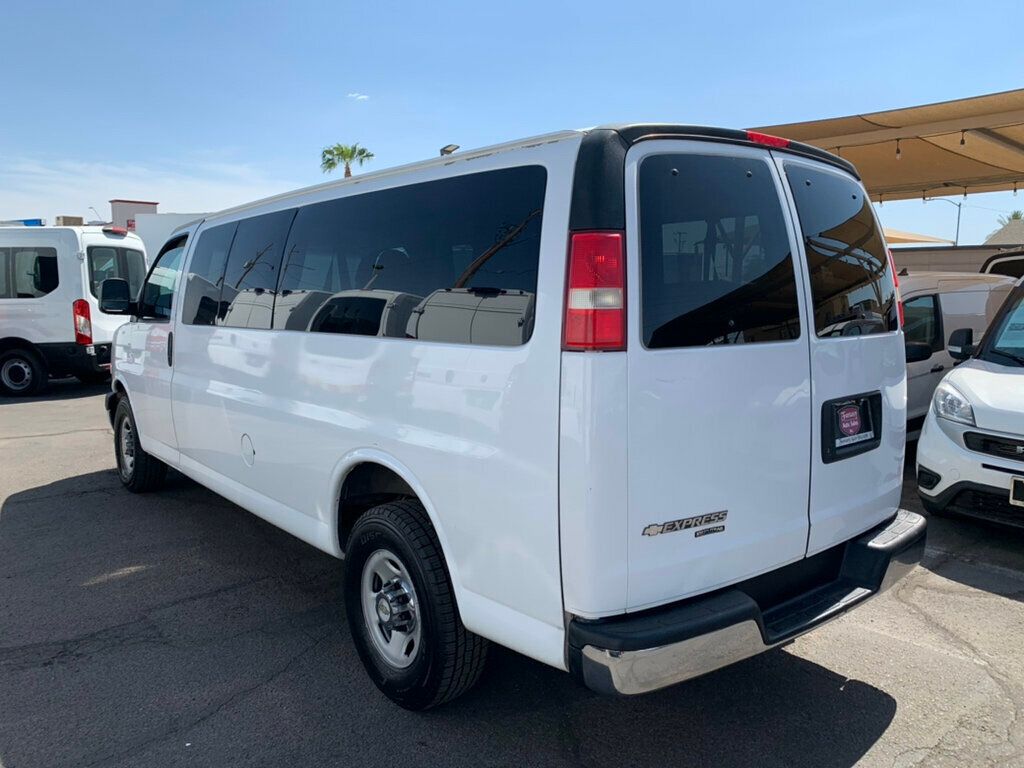 2015 Chevrolet Express Passenger RWD 3500 155" LT w/1LT 6.0L V8 12-Passenger - 23052763 - 15