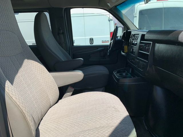 2015 Chevrolet Express Passenger RWD 3500 155" LT w/1LT 6.0L V8 12-Passenger - 23052763 - 25