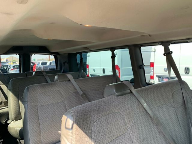 2015 Chevrolet Express Passenger RWD 3500 155" LT w/1LT 6.0L V8 12-Passenger - 23052763 - 6