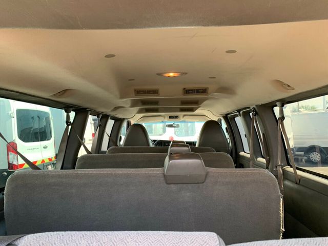 2015 Chevrolet Express Passenger RWD 3500 155" LT w/1LT 6.0L V8 12-Passenger - 23052763 - 8