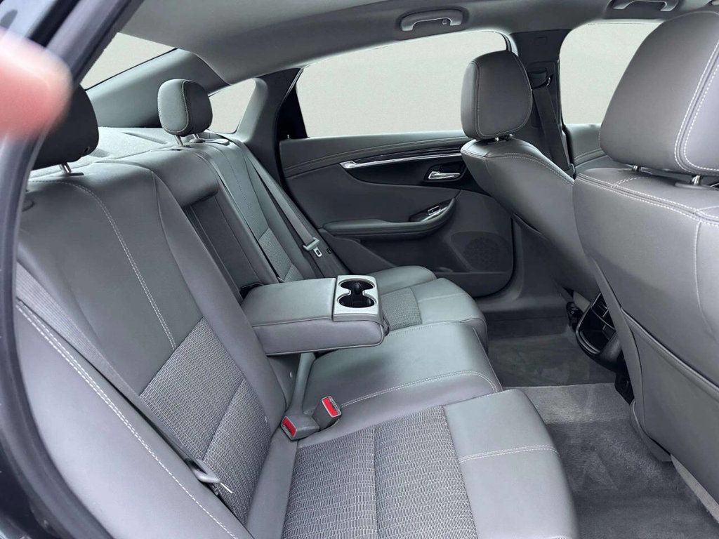 2015 Chevrolet Impala 4dr Sedan LT w/1LT - 22982282 - 17