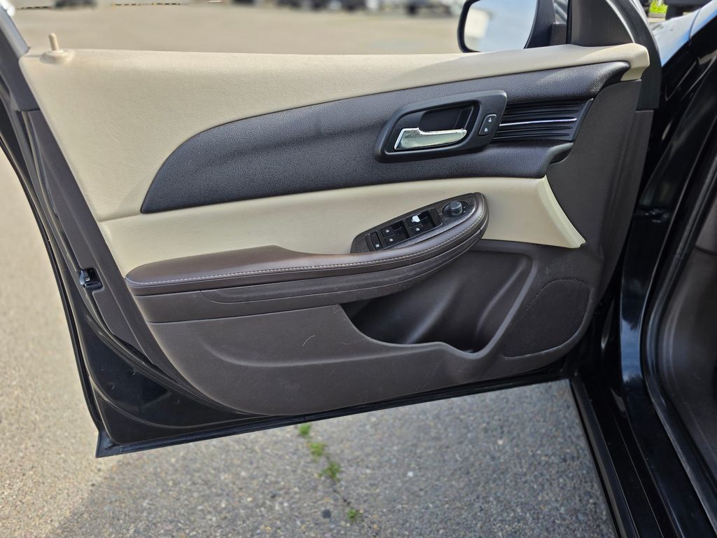 2015 Chevrolet Malibu 4dr Sedan LT w/1LT - 22984774 - 16