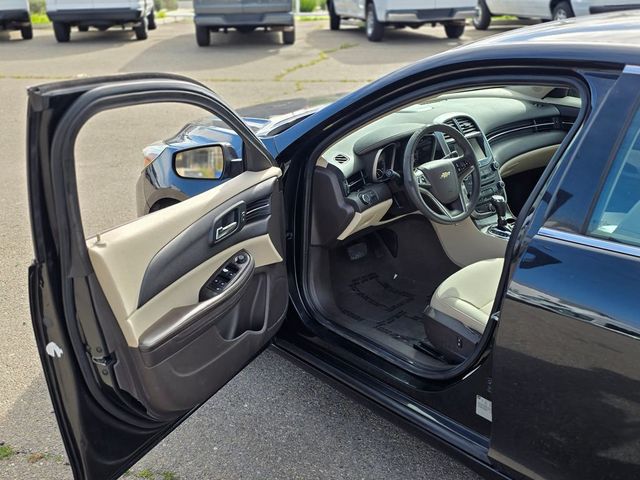 2015 Chevrolet Malibu 4dr Sedan LT w/1LT - 22984774 - 31