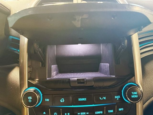 2015 Chevrolet Malibu 4dr Sedan LTZ w/1LZ - 22883469 - 17