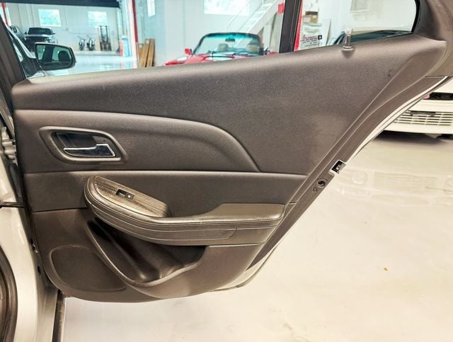 2015 Chevrolet Malibu 4dr Sedan LTZ w/1LZ - 22883469 - 31