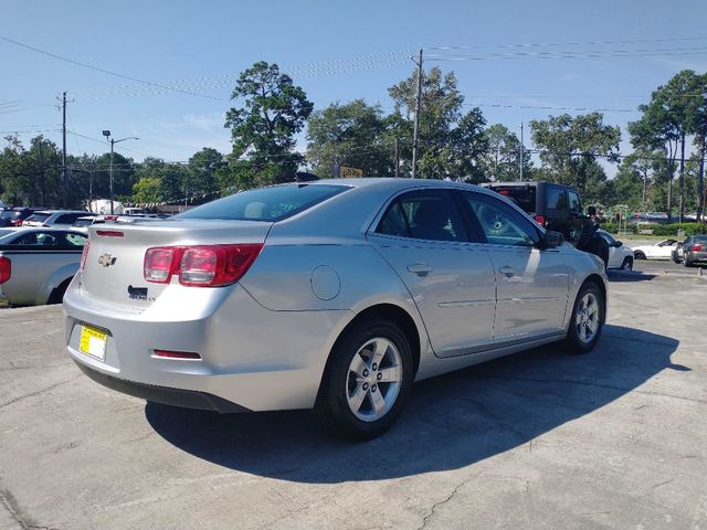 2015 Chevrolet Malibu LS - 22948986 - 4