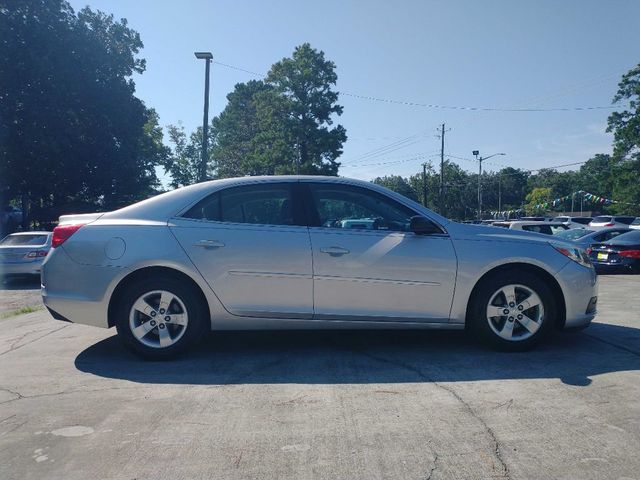 2015 Chevrolet Malibu LS - 22948986 - 5
