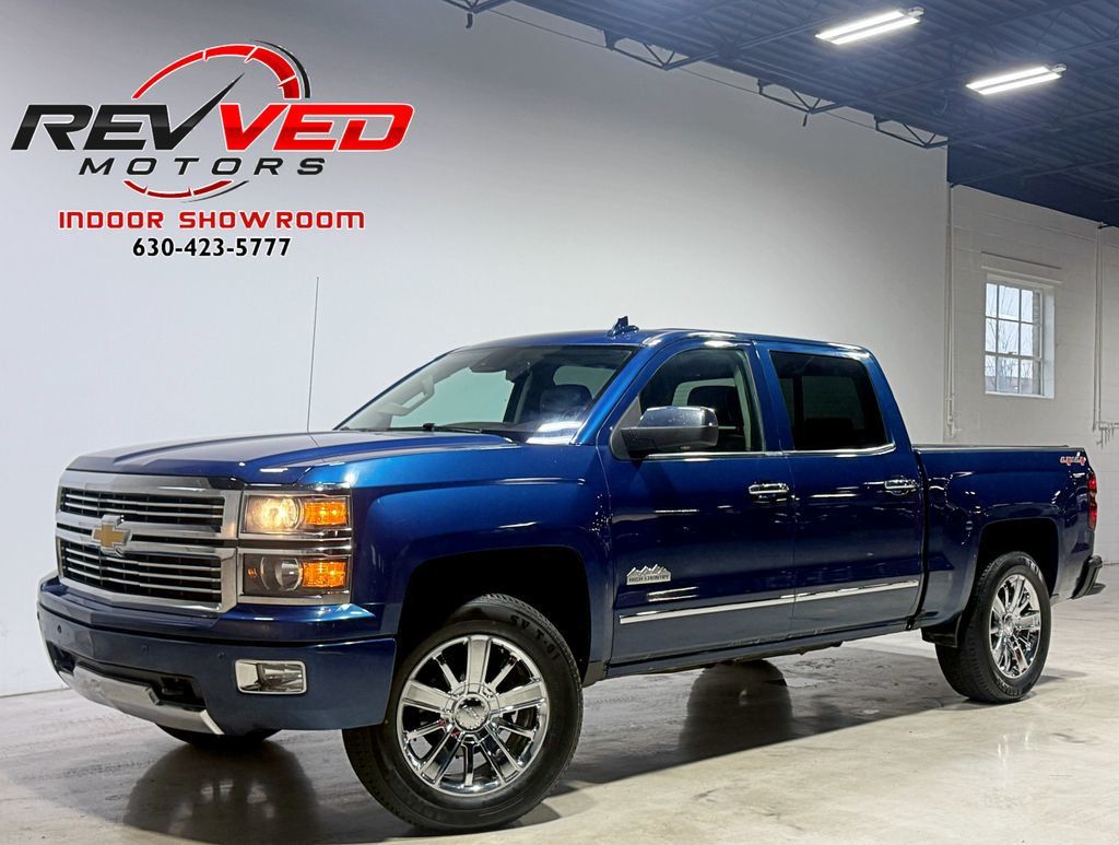 2015 Chevrolet Silverado 1500 4WD Crew Cab 143.5" High Country - 22992068 | Video 1