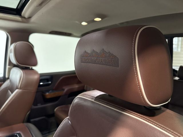 2015 Chevrolet Silverado 1500 4WD Crew Cab 143.5" High Country - 22992068 - 27