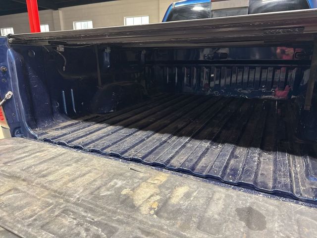 2015 Chevrolet Silverado 1500 4WD Crew Cab 143.5" High Country - 22992068 - 41