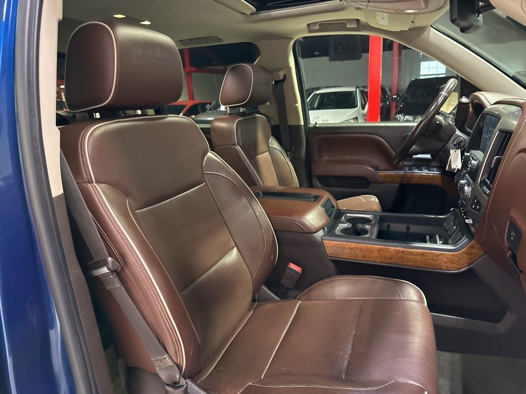 2015 Chevrolet Silverado 1500 4WD Crew Cab 143.5" High Country - 22992068 - 49