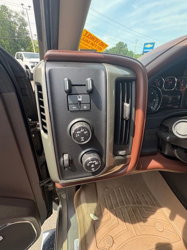 2015 Chevrolet Silverado 1500 4WD Crew Cab 143.5" High Country - 23046208 - 19