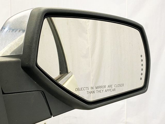 2015 Chevrolet Silverado 1500 4WD Crew Cab 153.0" High Country - 22915829 - 16