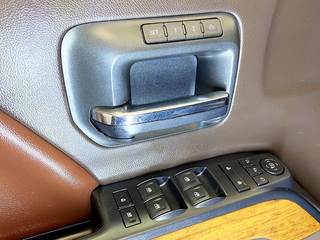 2015 Chevrolet Silverado 1500 4WD Crew Cab 153.0" High Country - 22915829 - 21