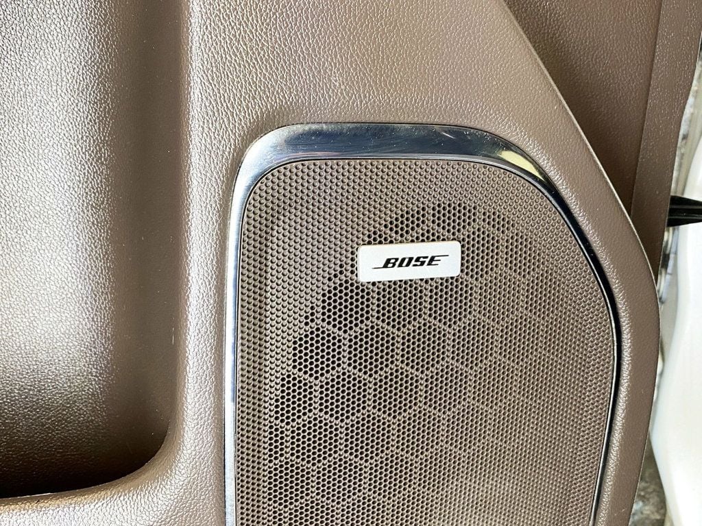 2015 Chevrolet Silverado 1500 4WD Crew Cab 153.0" High Country - 22915829 - 22