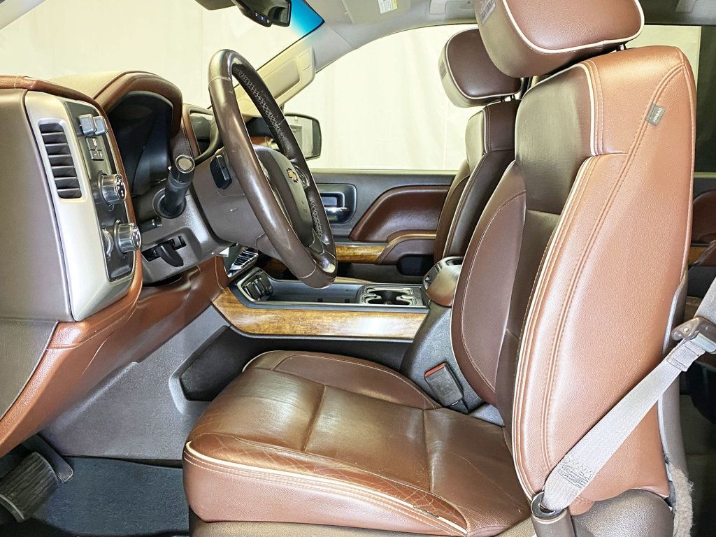 2015 Chevrolet Silverado 1500 4WD Crew Cab 153.0" High Country - 22915829 - 24