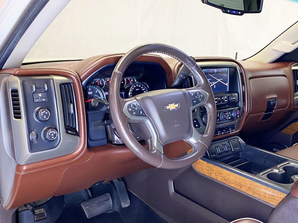 2015 Chevrolet Silverado 1500 4WD Crew Cab 153.0" High Country - 22915829 - 27