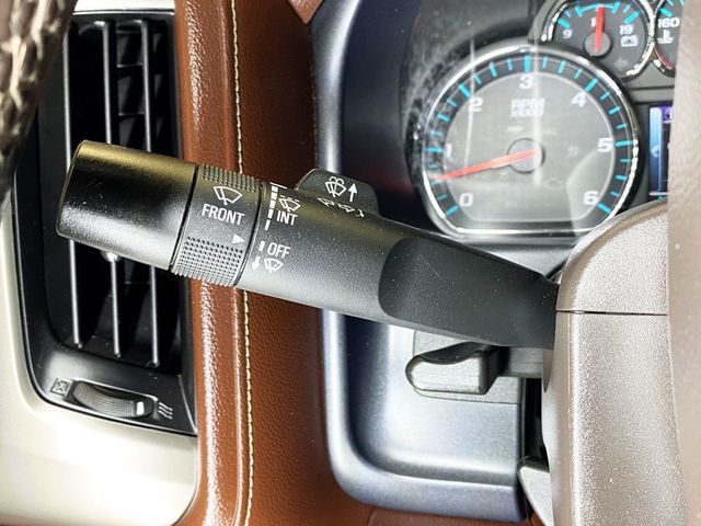 2015 Chevrolet Silverado 1500 4WD Crew Cab 153.0" High Country - 22915829 - 32