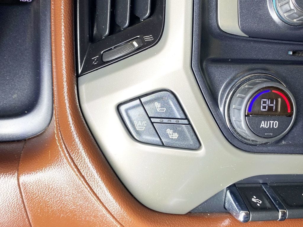 2015 Chevrolet Silverado 1500 4WD Crew Cab 153.0" High Country - 22915829 - 37