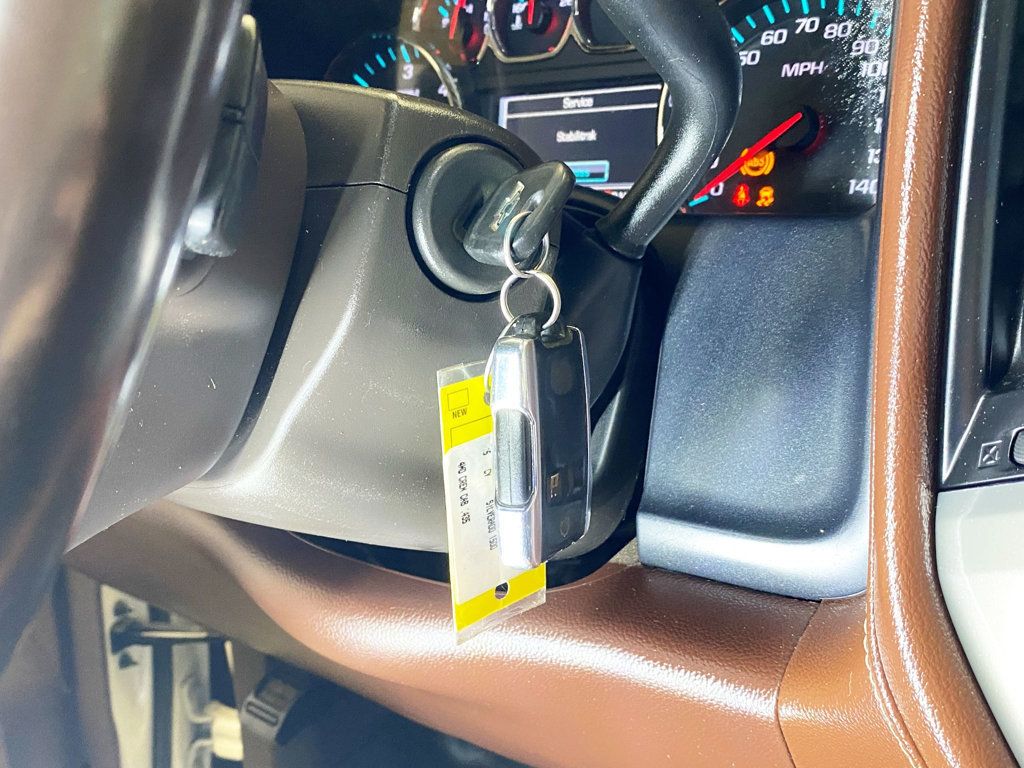 2015 Chevrolet Silverado 1500 4WD Crew Cab 153.0" High Country - 22915829 - 42