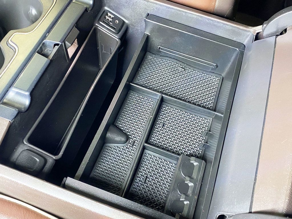 2015 Chevrolet Silverado 1500 4WD Crew Cab 153.0" High Country - 22915829 - 44