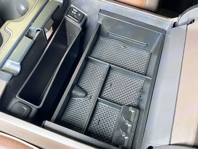 2015 Chevrolet Silverado 1500 4WD Crew Cab 153.0" High Country - 22915829 - 44