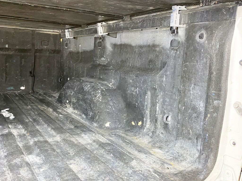 2015 Chevrolet Silverado 1500 4WD Crew Cab 153.0" High Country - 22915829 - 66