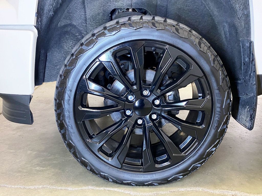 2015 Chevrolet Silverado 1500 4WD Crew Cab 153.0" High Country - 22915829 - 69