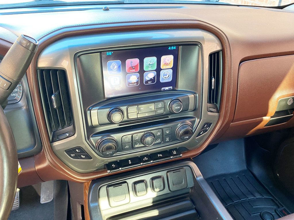 2015 Chevrolet Silverado 1500 High Country photo 8