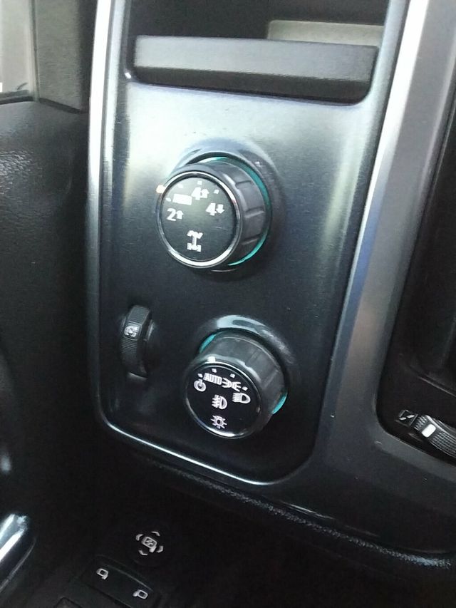 2015 Chevrolet Silverado 1500 4WD Double Cab 143.5" LT w/1LT - 22948817 - 22